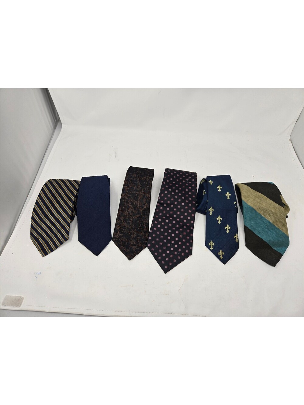 Men's neckties lot of 6 assorted patterns